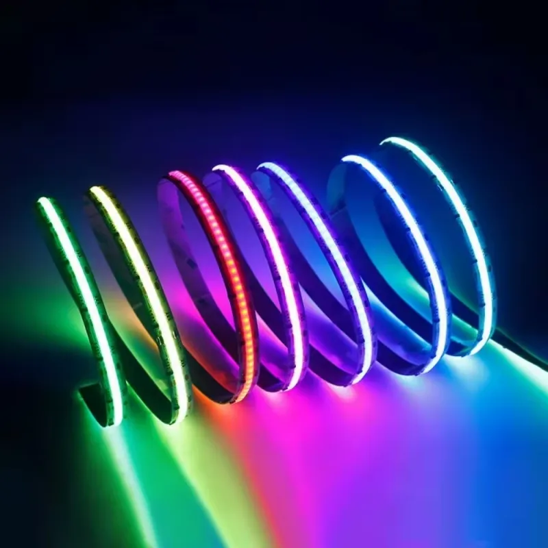 Nuovissima Striscia LED RGB IC - Outdoor Lighting Quality recensione e prezzo