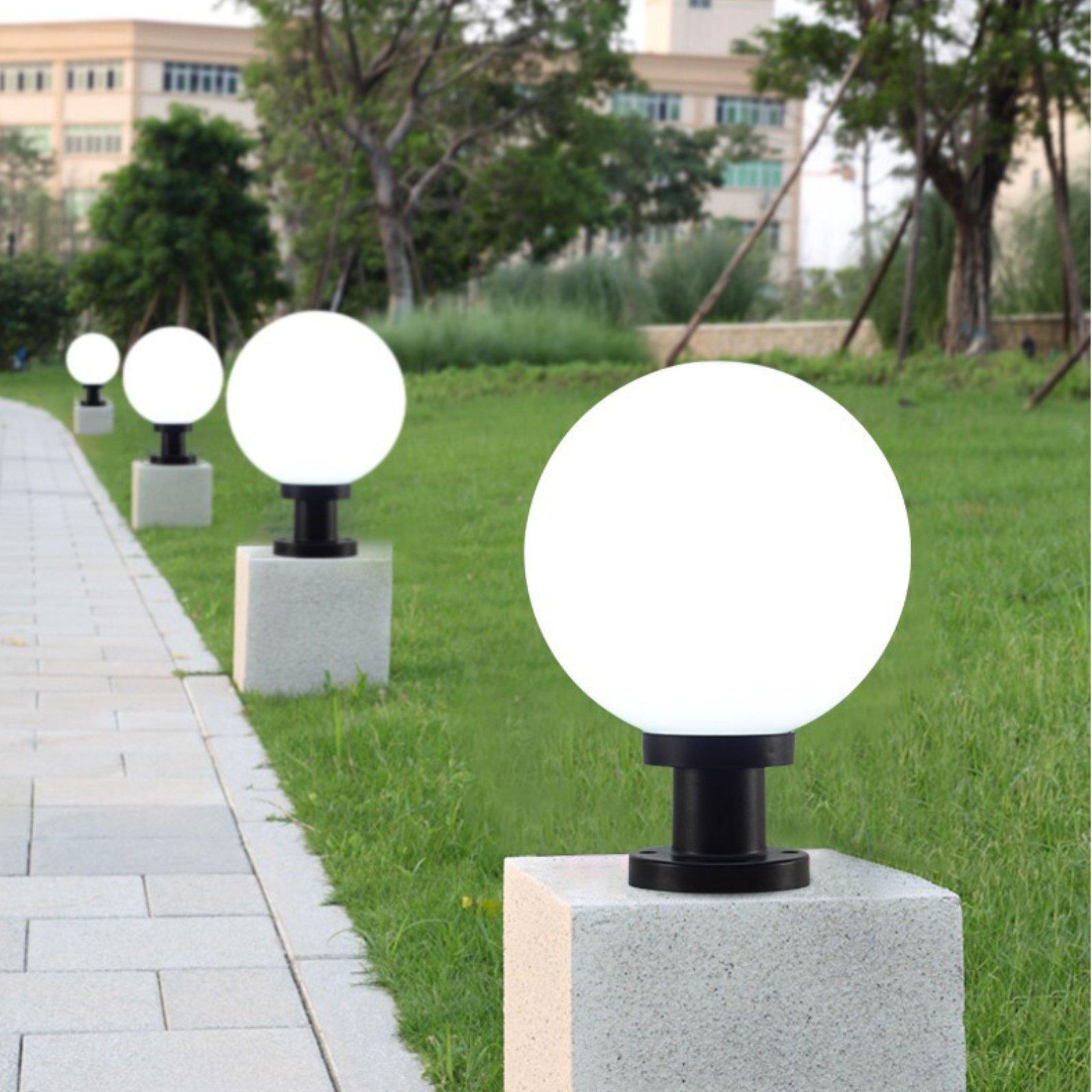 Lampada Solare Sferica da Este - Outdoor Lighting Dusk To Dawn recensione e prezzo